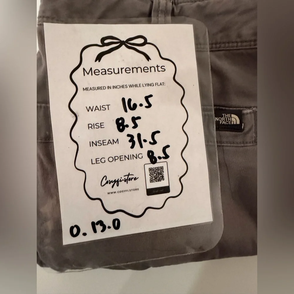 The North Face Gray Roll Up  Hem Hiking Pants Size men’s Size M